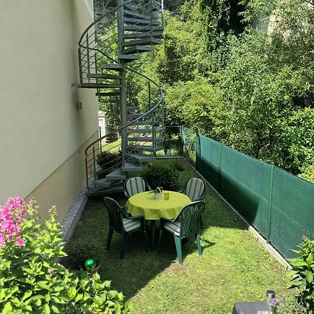 Leucht Apartment Ziegenruck